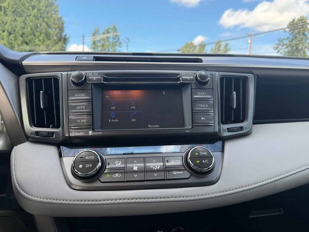 Used 2015 Toyota RAV4 XLE AWD/4WD image 20