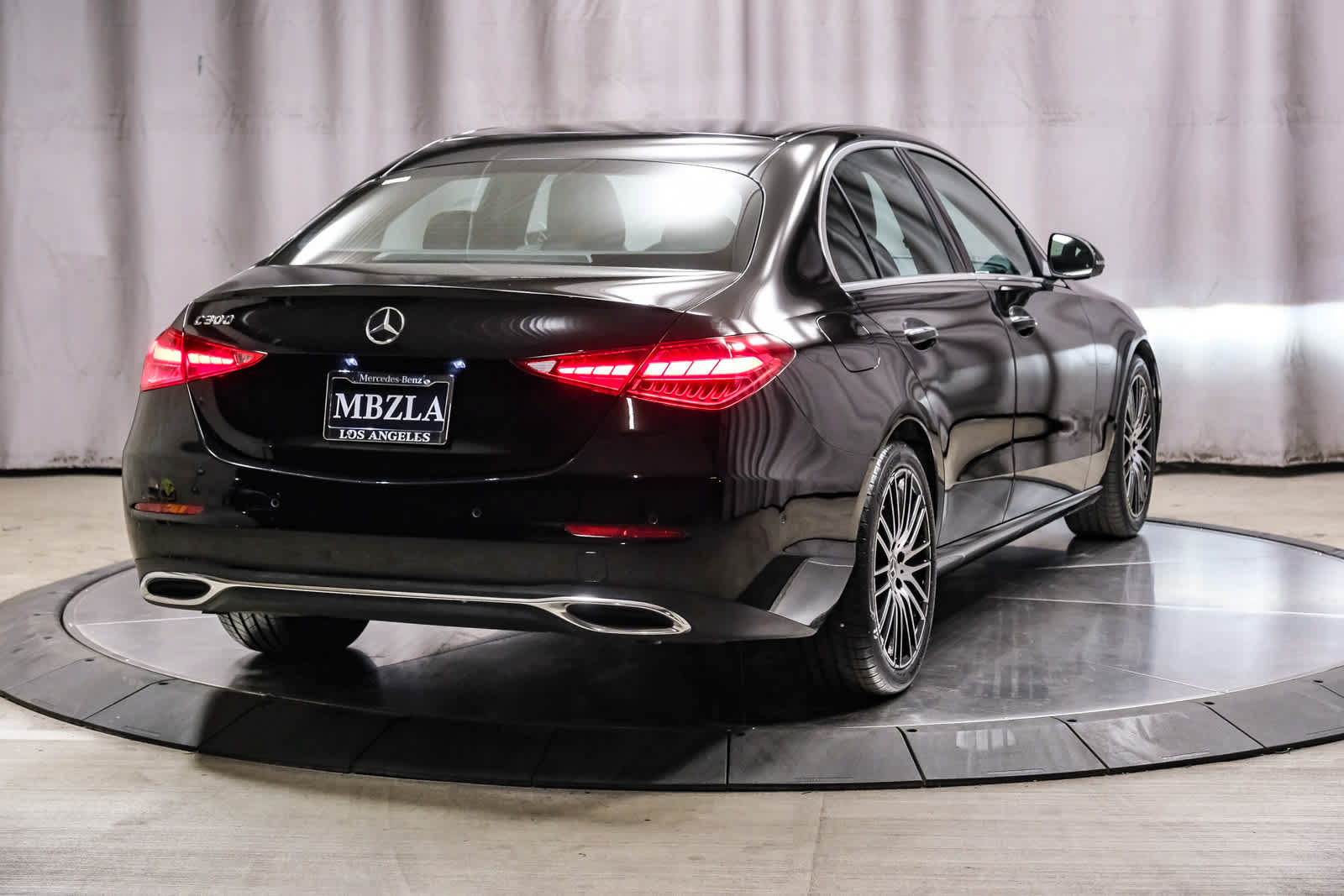 Certified 2023 Mercedes-Benz C 300 Sedan image 4