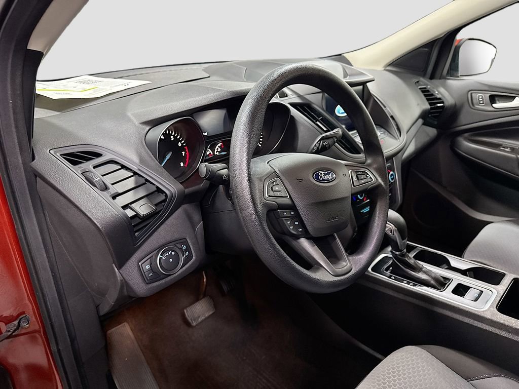 Used 2019 Ford Escape SE image 5