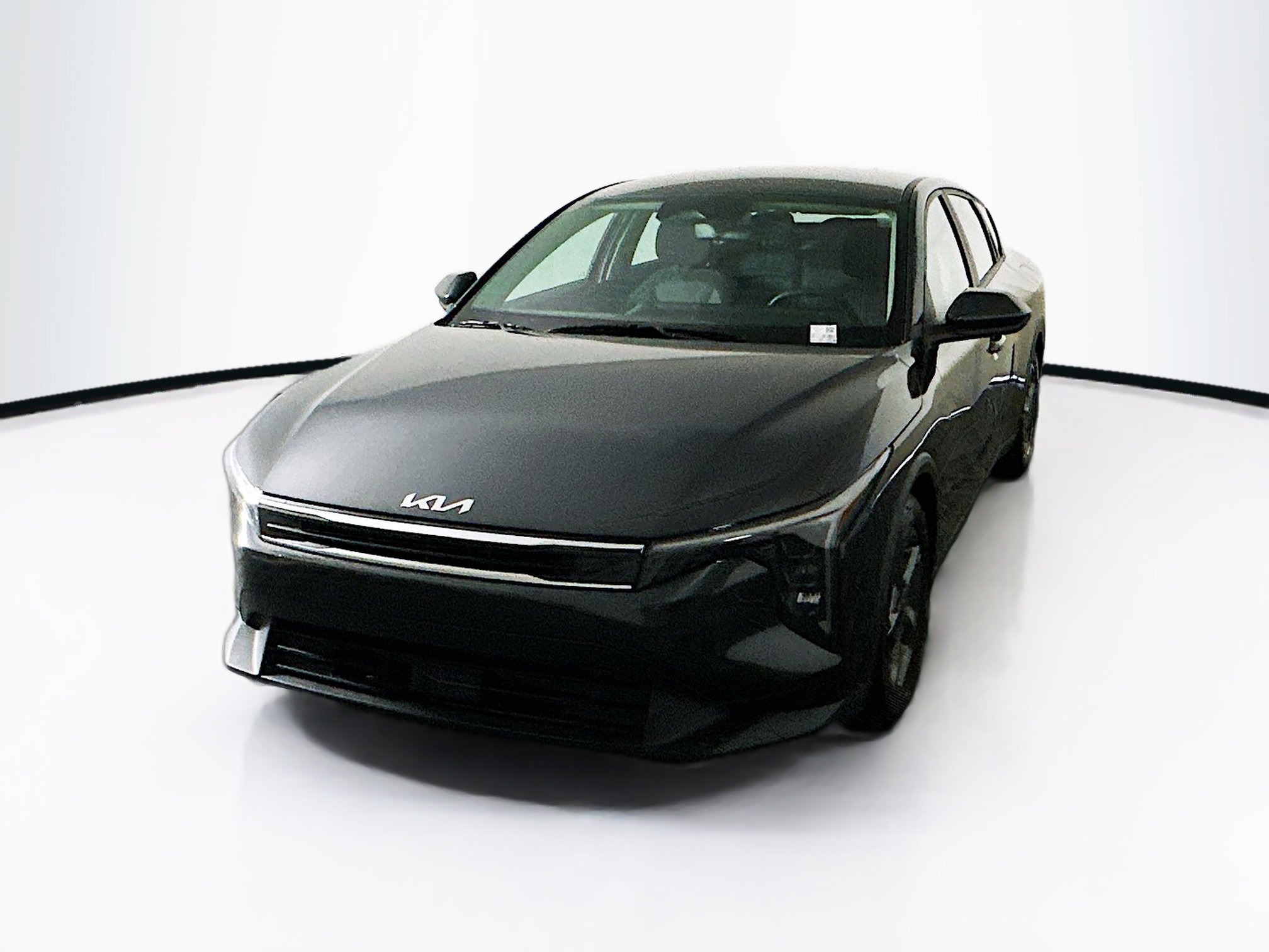 Used 2025 Kia K4 LXS image 3
