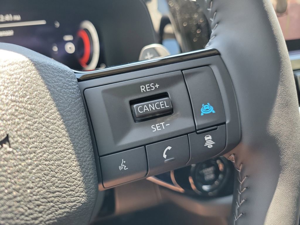 New 2026 Nissan Pathfinder Platinum image 36