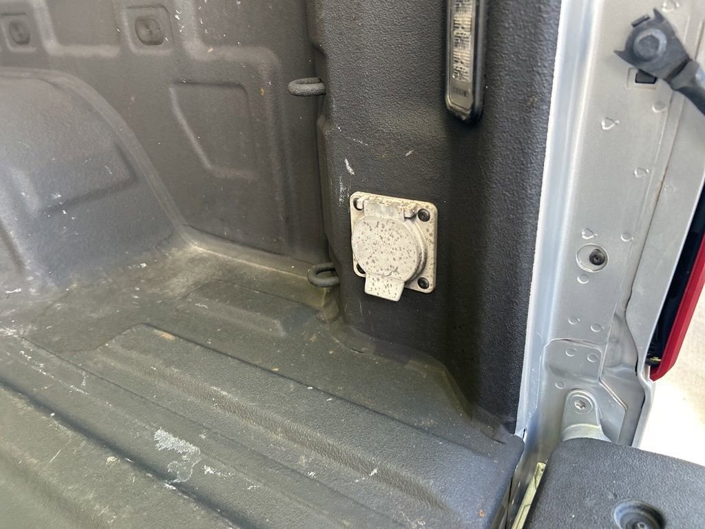 Used 2020 Chevrolet Silverado 1500 LT w/ All-Star Edition image 32