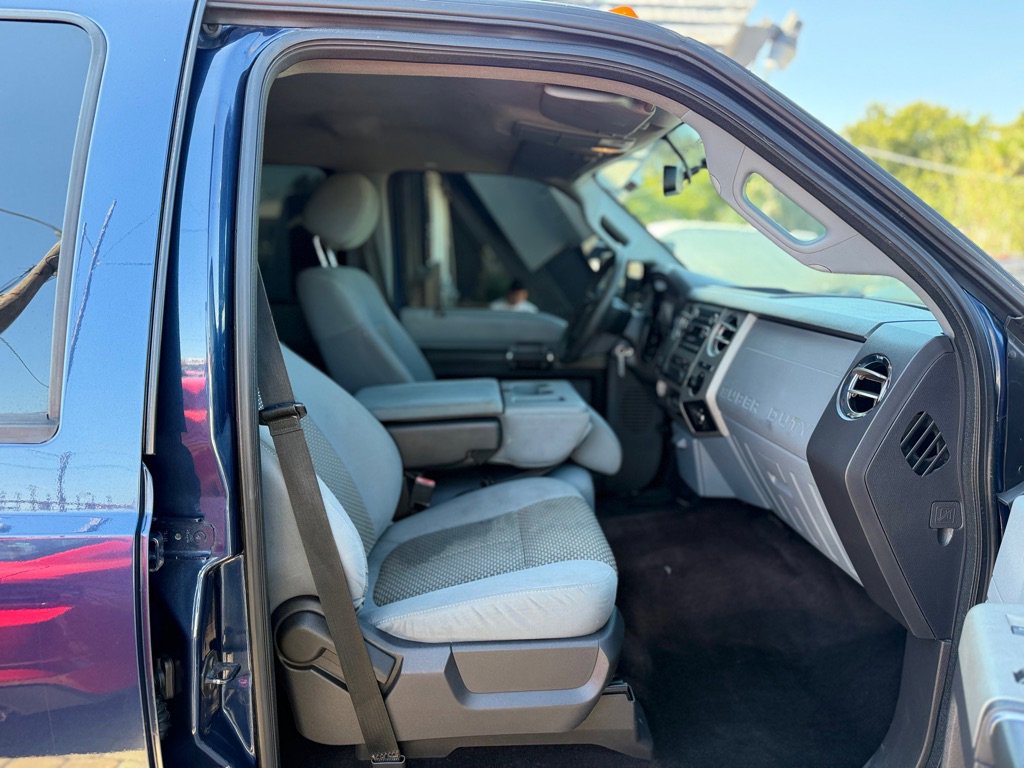 Used 2015 Ford F250 XLT w/ XLT Premium Package image 17