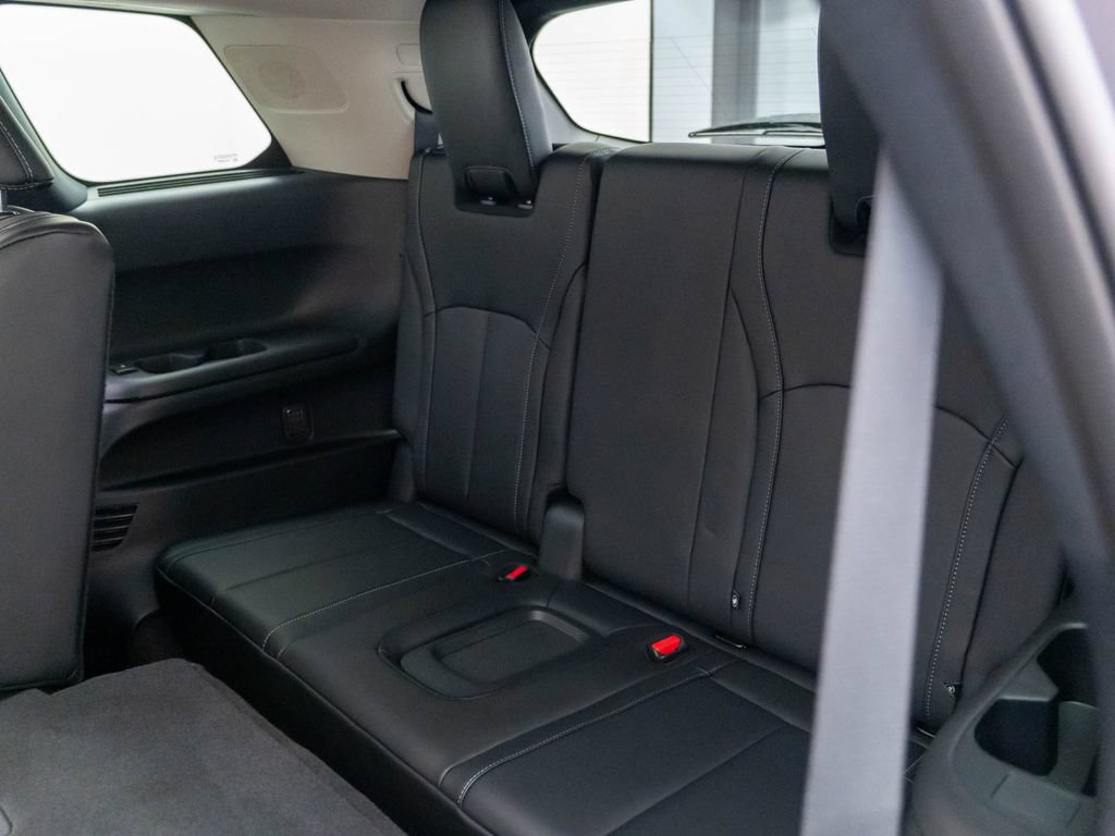New 2027 INFINITI QX60 Luxe w/ Family Package AWD/4WD image 20