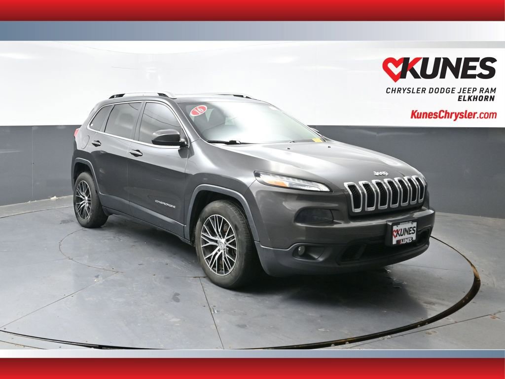 Used 2016 Jeep Cherokee Latitude image 1