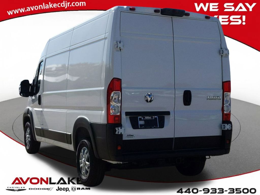New 2025 RAM ProMaster 1500 w/ Quick Order Package 22G SLT image 4