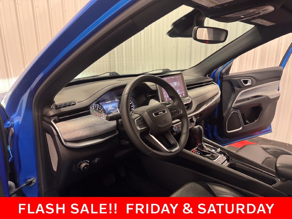 Used 2024 Jeep Compass Latitude AWD/4WD image 36