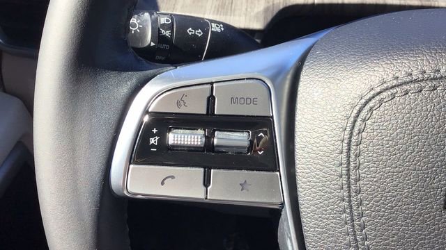 Used 2024 Kia Telluride EX w/ EX Captain's Chair Package image 20