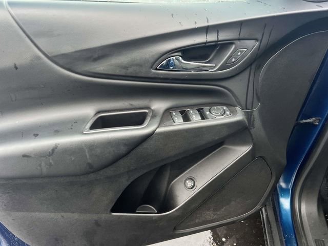 Used 2020 Chevrolet Equinox LT w/ Driver Convenience Package image 16