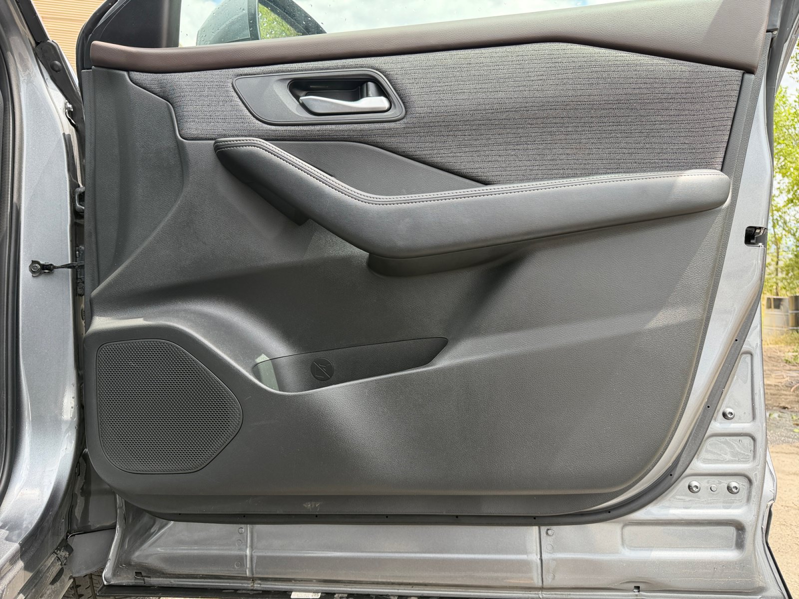 Used 2023 Nissan Rogue SV AWD/4WD image 18