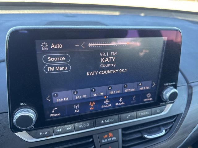 Used 2025 Nissan Altima 2.5 SV image 12