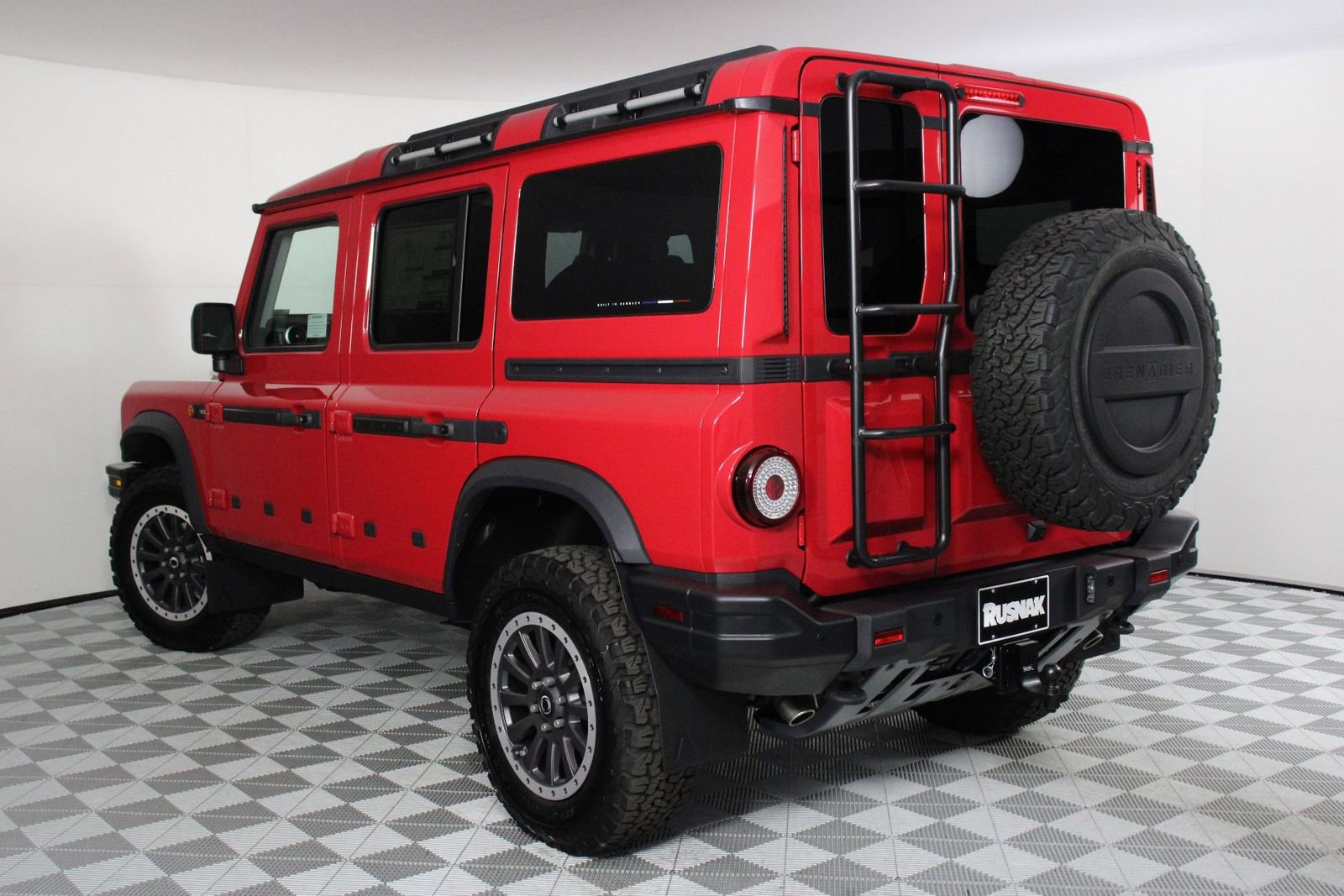 New 2025 INEOS Grenadier Fieldmaster Edition image 3