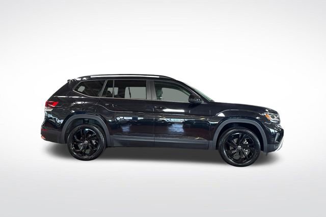 Certified 2023 Volkswagen Atlas SE w/ Panoramic Sunroof Package FWD image 3