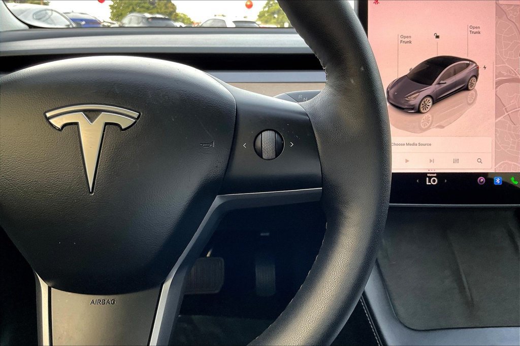 Used 2022 Tesla Model 3 Standard Range RWD image 9