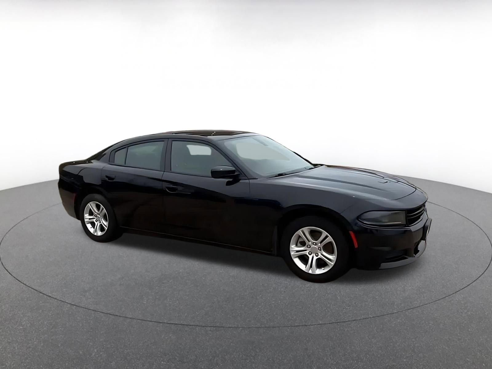 Used 2022 Dodge Charger SXT RWD video 2