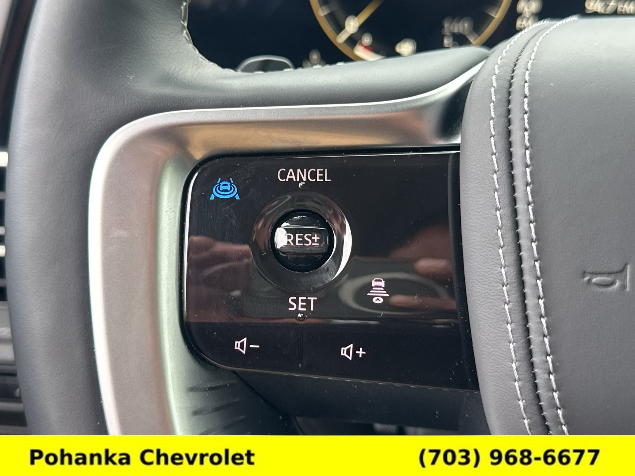 Used 2025 INFINITI QX80 Sensory AWD/4WD image 12