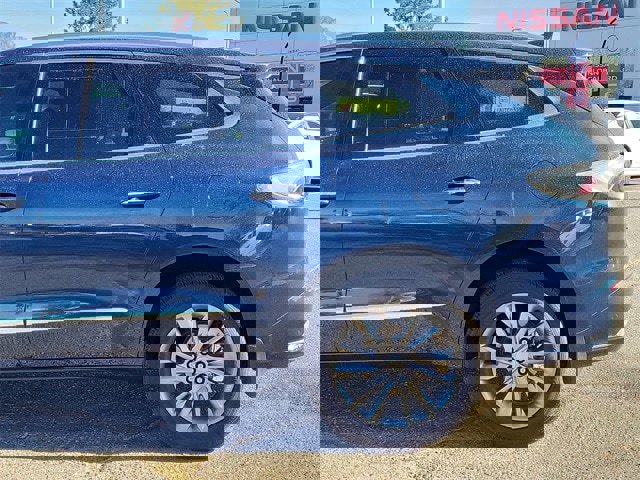 Used 2022 Buick Enclave Avenir w/ Avenir Technology Package image 6