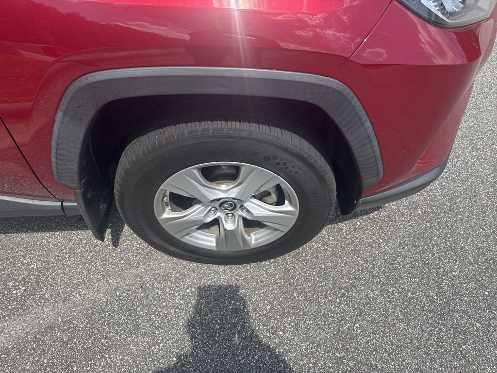 Used 2019 Toyota RAV4 XLE w/ Convenience Package AWD/4WD image 7
