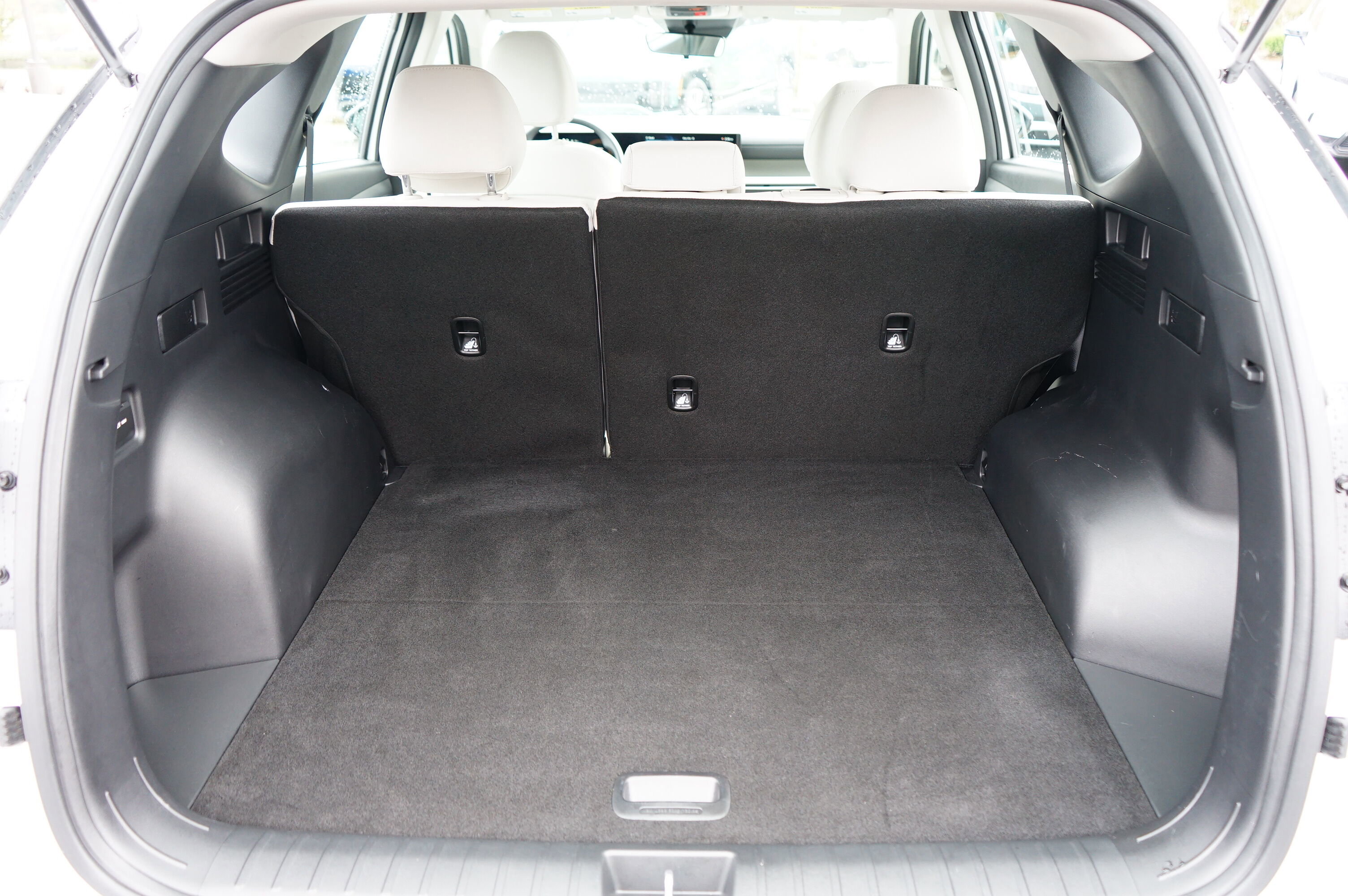 Used 2025 Hyundai Tucson SE image 29