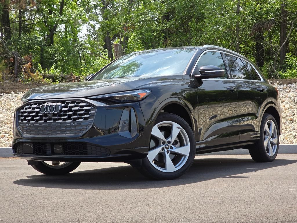 Certified 2025 Audi Q5 Premium Plus w/ Premium Plus