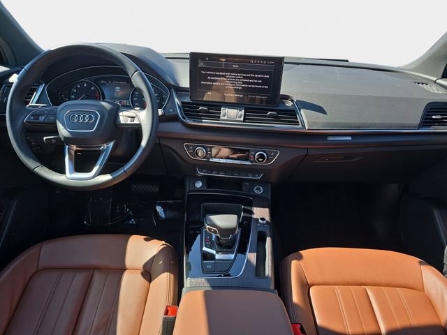 Used 2023 Audi Q5 2.0T Premium w/ Convenience Package image 10