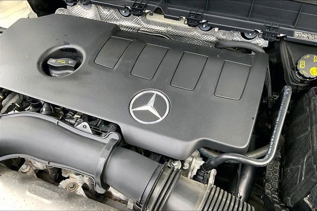 Used 2020 Mercedes-Benz GLB 250 4MATIC image 30
