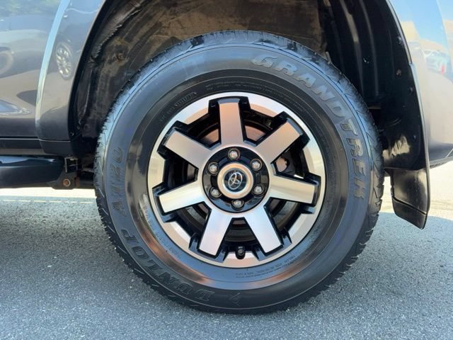 Used 2022 Toyota 4Runner TRD Off-Road Premium w/ Moonroof Package AWD/4WD image 15