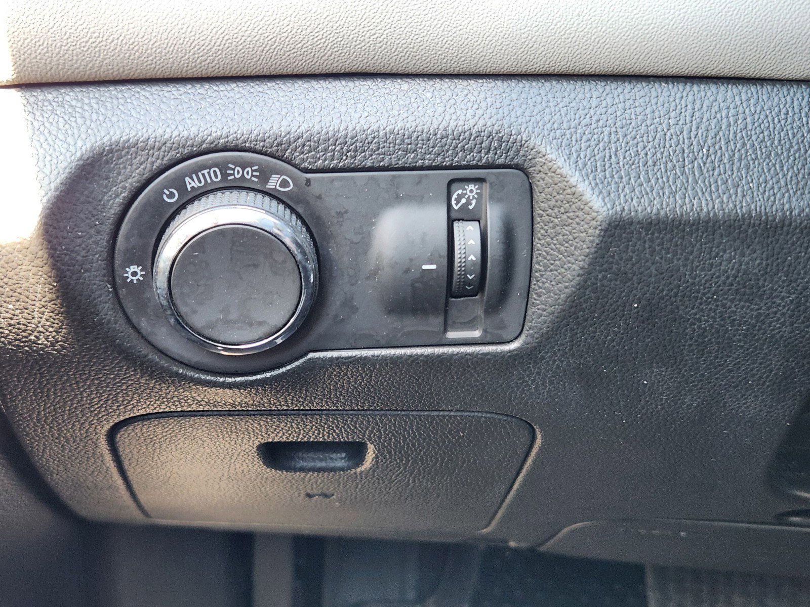 Used 2016 Chevrolet Cruze LS image 16