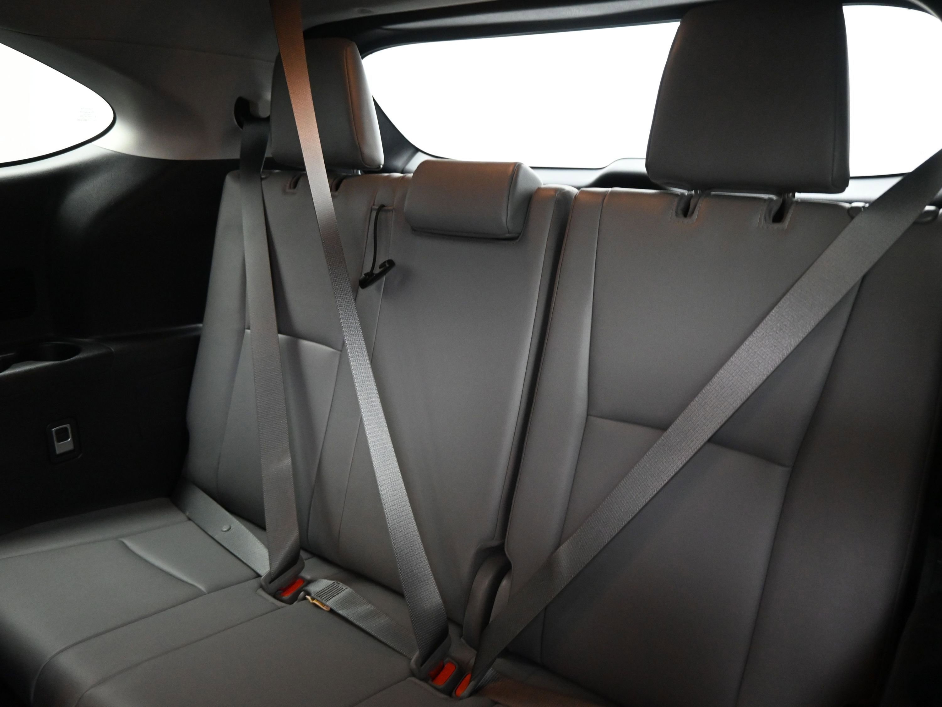 Used 2020 Toyota Highlander XLE image 19