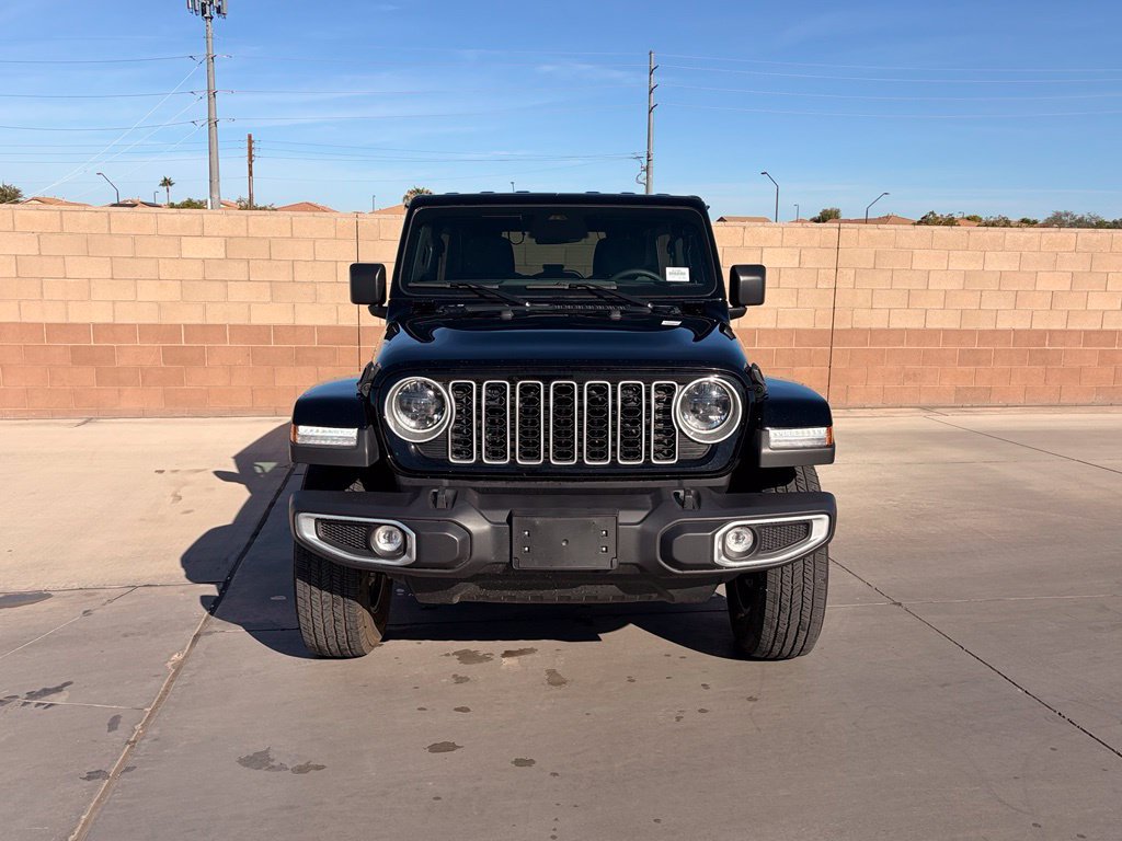 Used 2025 Jeep Wrangler Unlimited Sahara AWD/4WD image 4