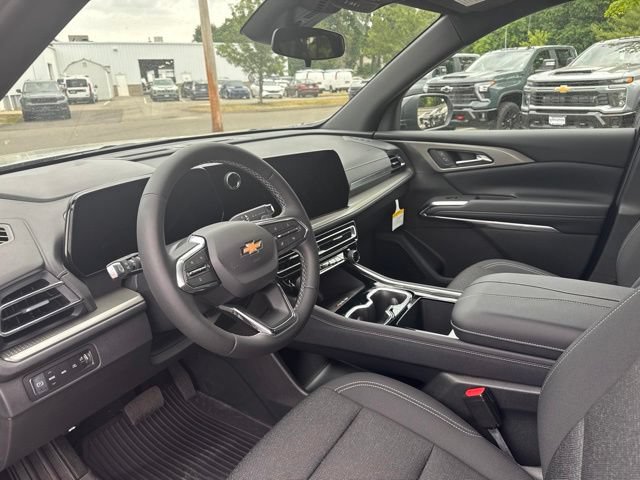 New 2026 Chevrolet Traverse LT w/ LPO, Floor Liner Package AWD/4WD image 11