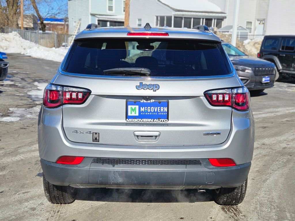 Used 2022 Jeep Compass Latitude image 4