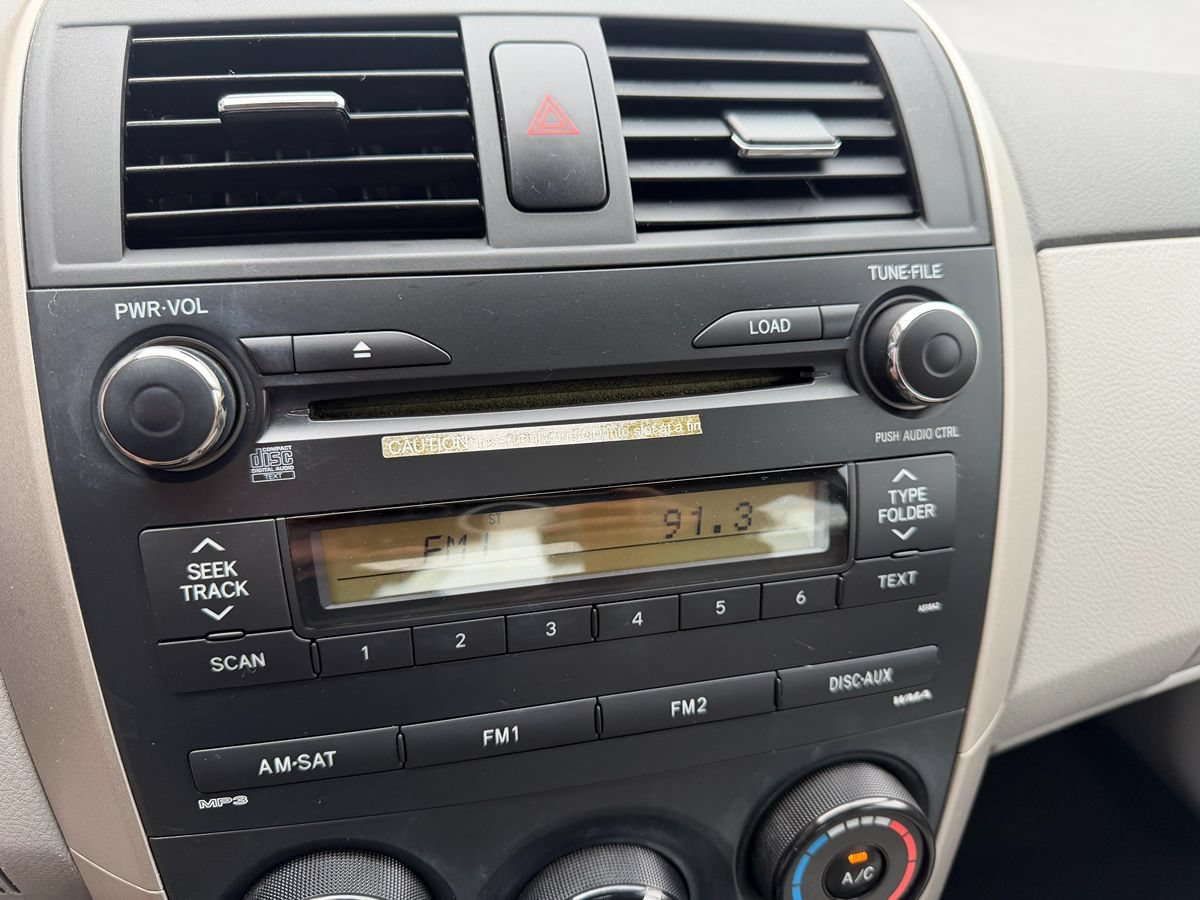Used 2010 Toyota Corolla XLE FWD image 12