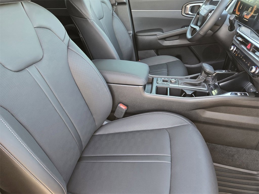 New 2026 Kia Sorento S FWD image 12