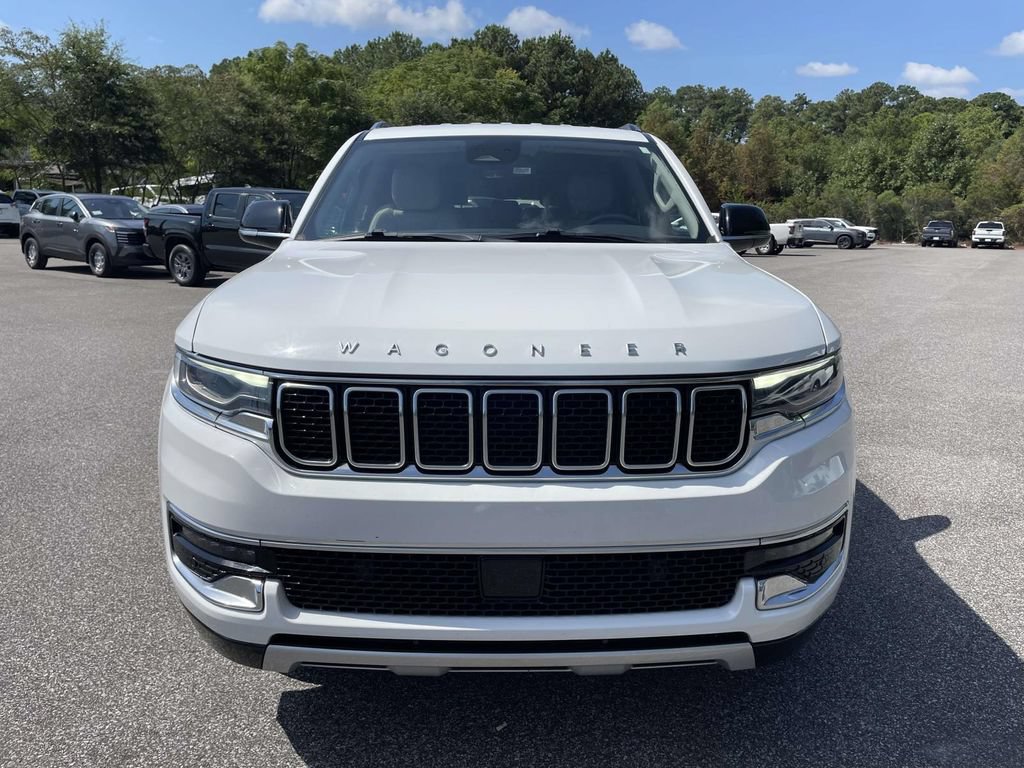 Used 2024 Jeep Wagoneer L Series II w/ Flexible Seating Group AWD/4WD image 8