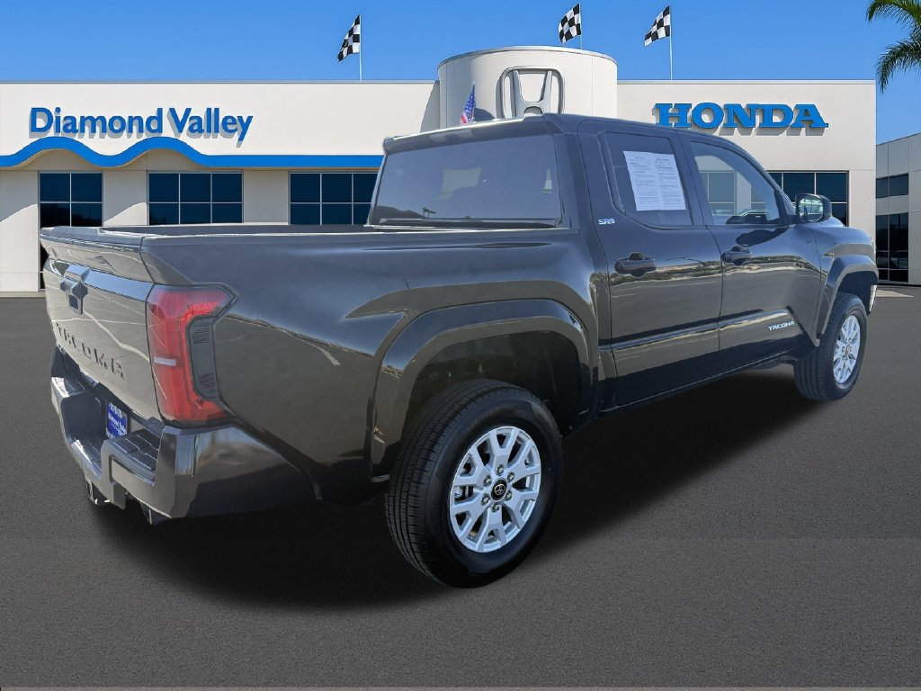 Used 2025 Toyota Tacoma SR5 AWD/4WD image 8