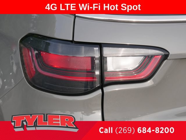 Certified 2022 Jeep Compass Limited w/ Elite Group AWD/4WD image 12