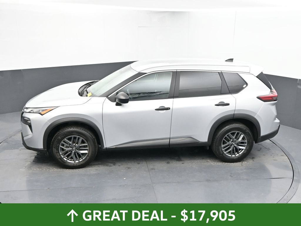 Used 2024 Nissan Rogue S FWD image 30