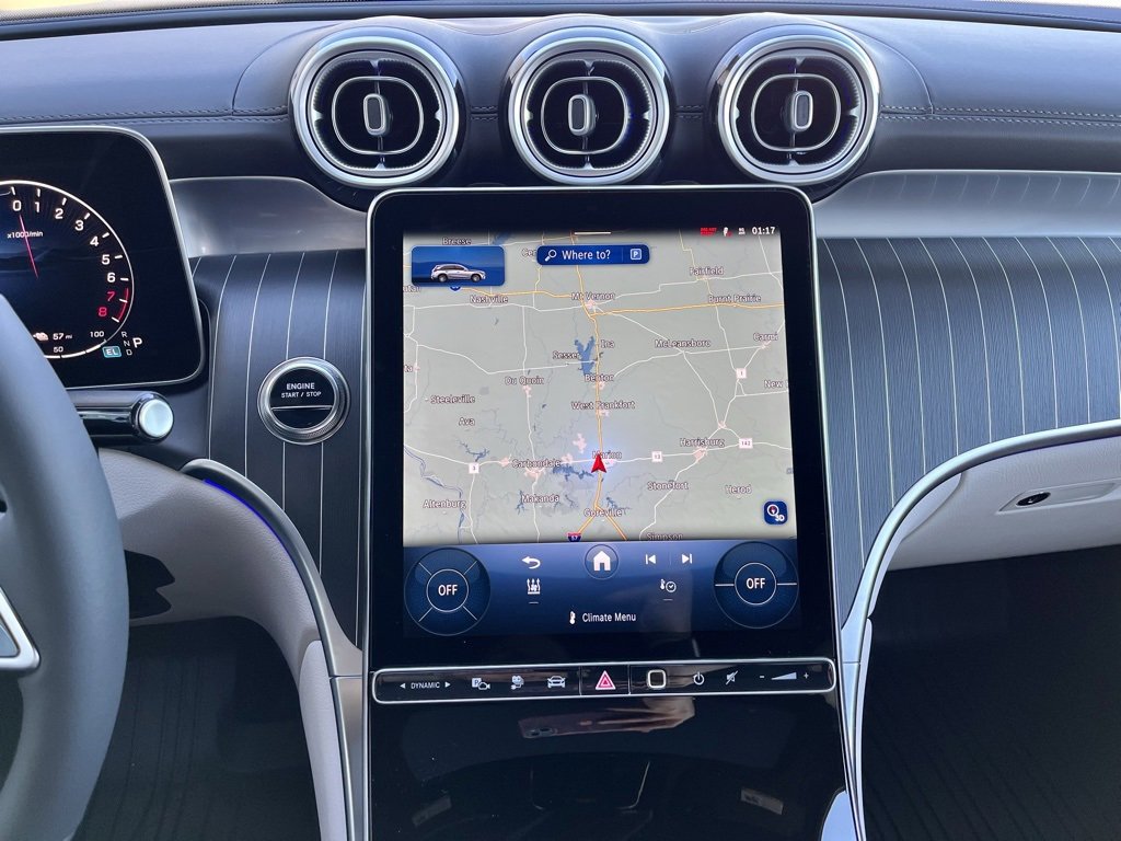 Used 2025 Mercedes-Benz GLC 350e 4MATIC image 26