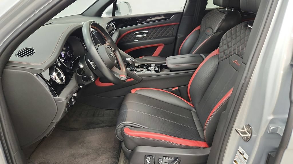 Used 2021 Bentley Bentayga Speed AWD/4WD image 12