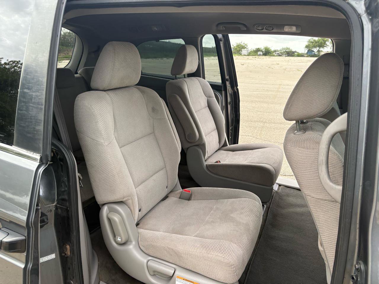 Used 2011 Honda Odyssey LX image 31