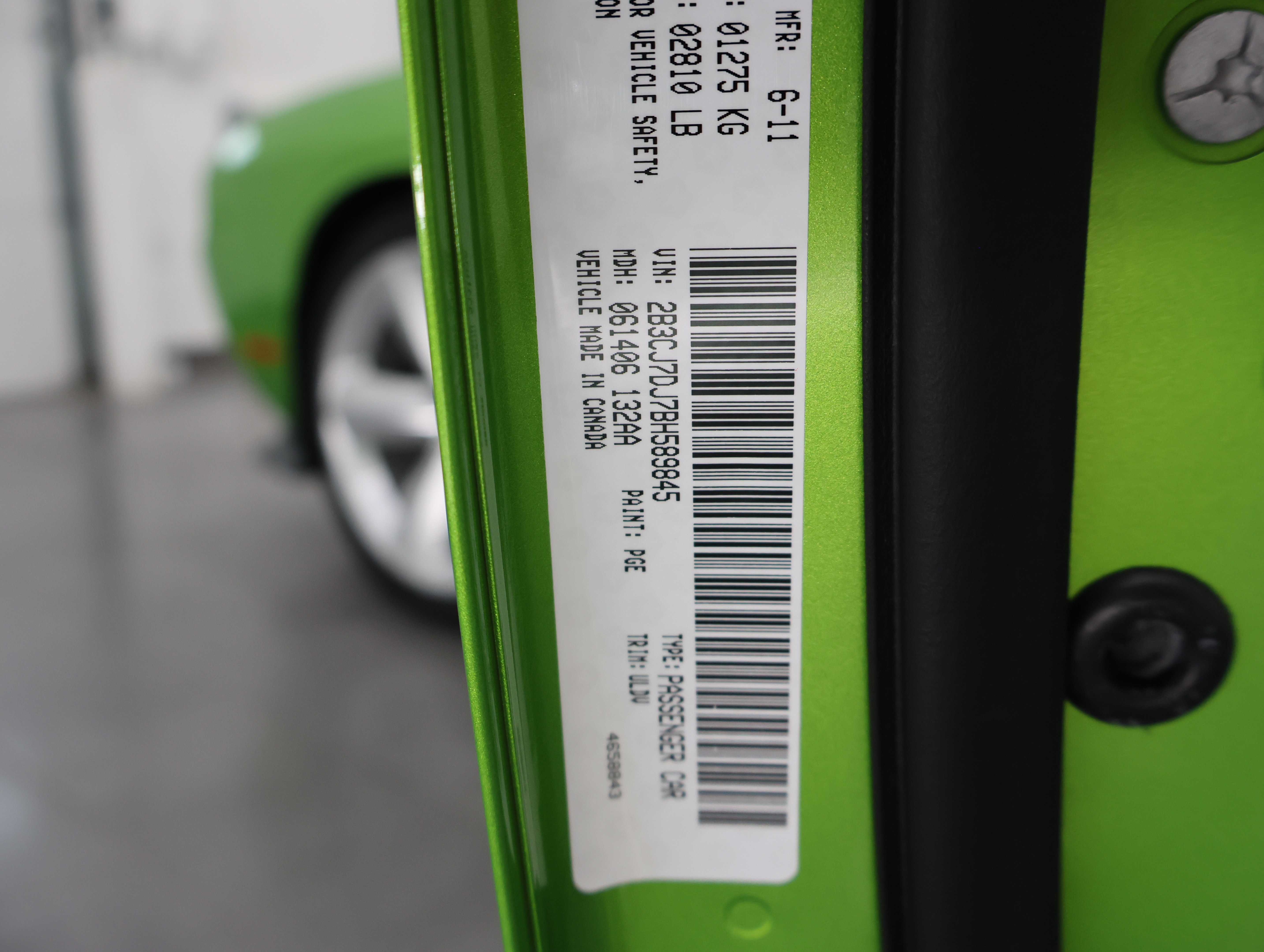 Used 2011 Dodge Challenger SRT8 w/ Green w/Envy Group RWD image 49