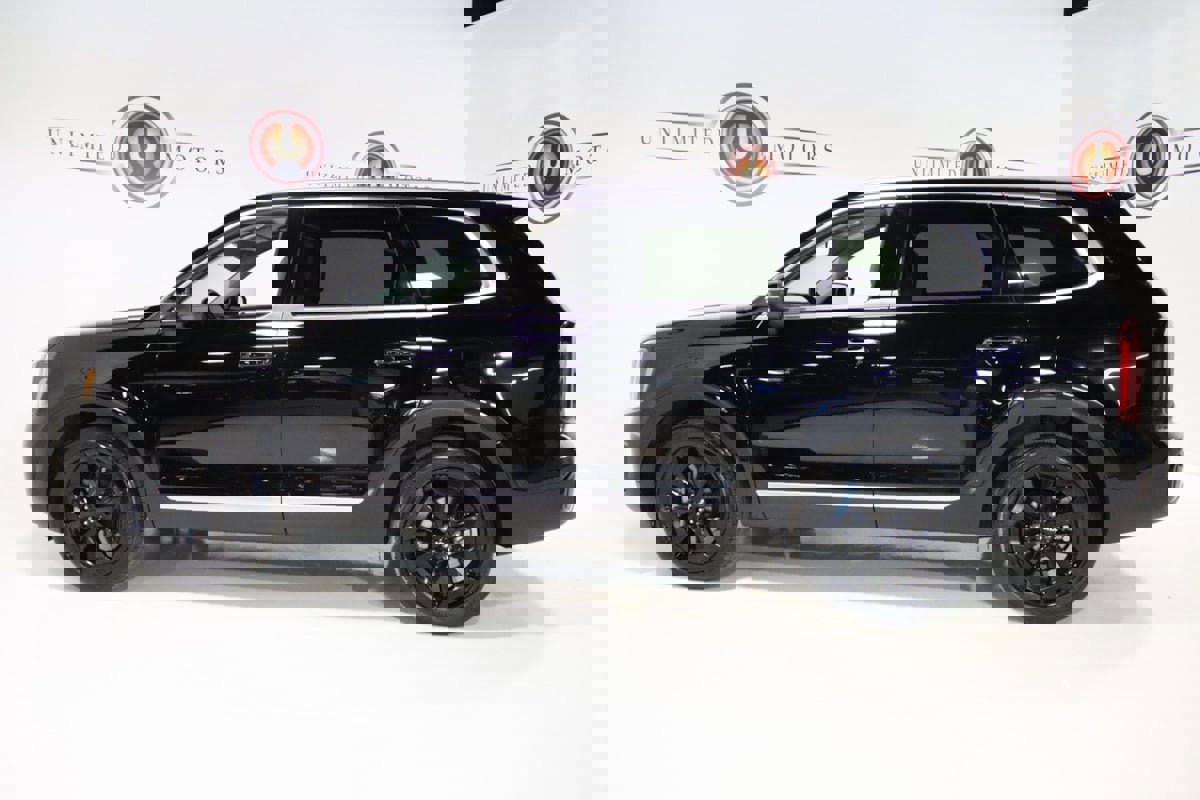 Used 2023 Kia Telluride S image 28