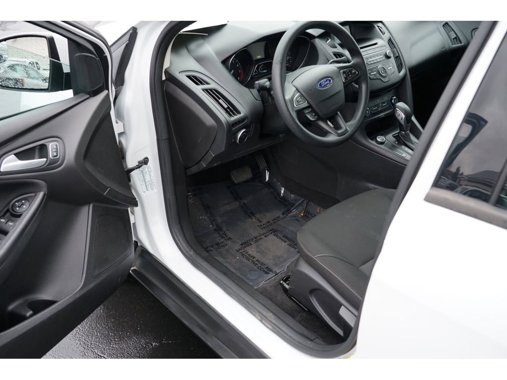 Used 2017 Ford Focus SE image 13