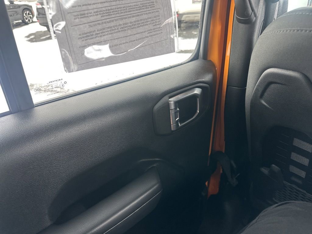 Used 2021 Jeep Wrangler Unlimited Rubicon image 35