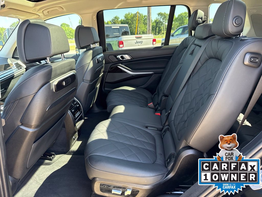 Used 2025 BMW X7 xDrive40i AWD/4WD image 12