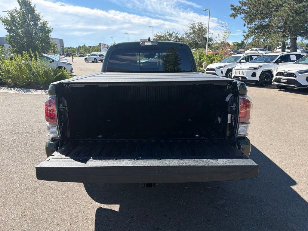Used 2021 Toyota Tacoma TRD Off-Road w/ TRD Premium Off Road Package AWD/4WD image 17
