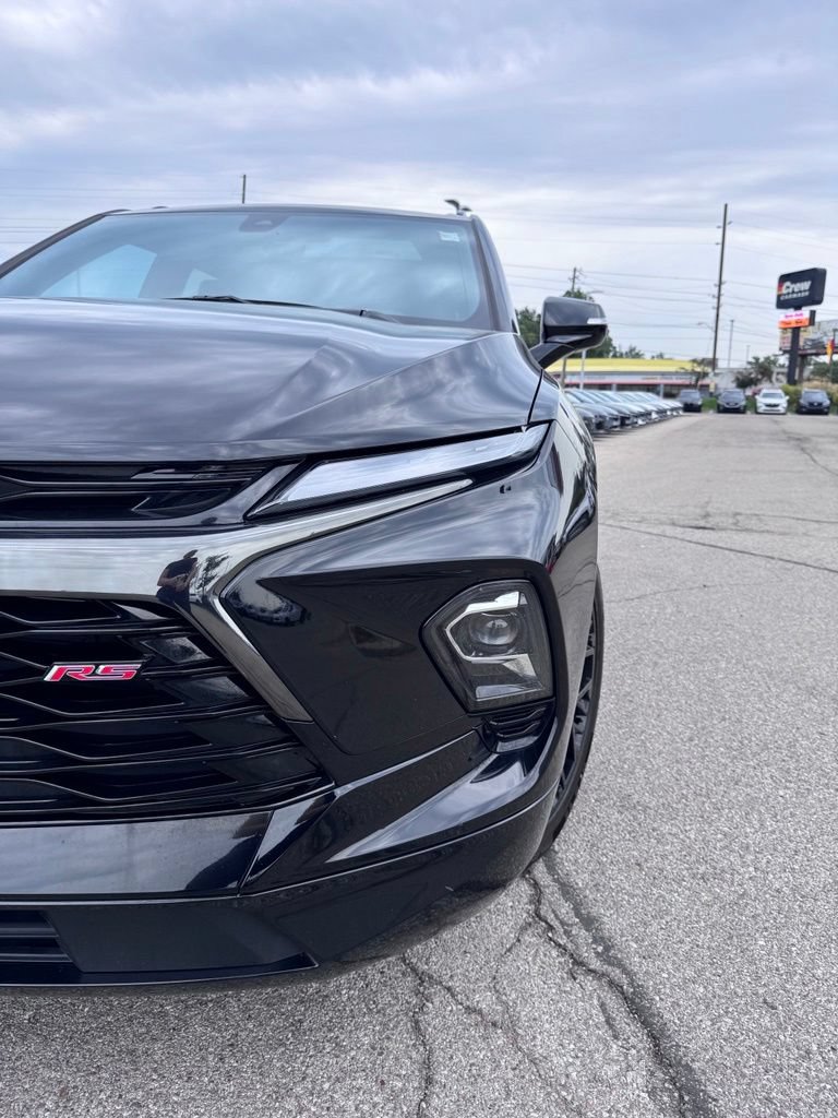 Used 2023 Chevrolet Blazer RS w/ Driver Confidence II Package AWD/4WD image 38