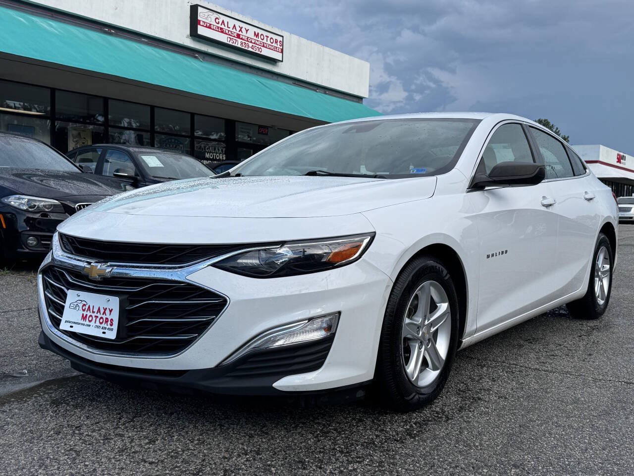 Used 2023 Chevrolet Malibu LS FWD image 1
