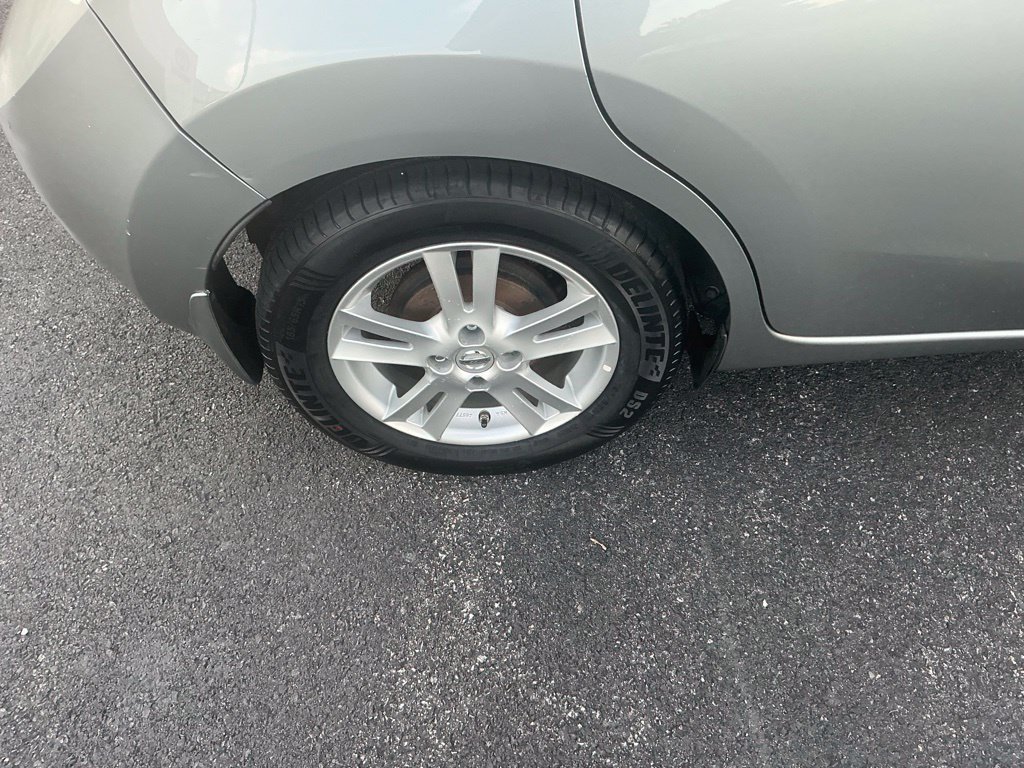 Used 2014 Nissan Versa Note SV w/ Sport Value Package FWD image 6